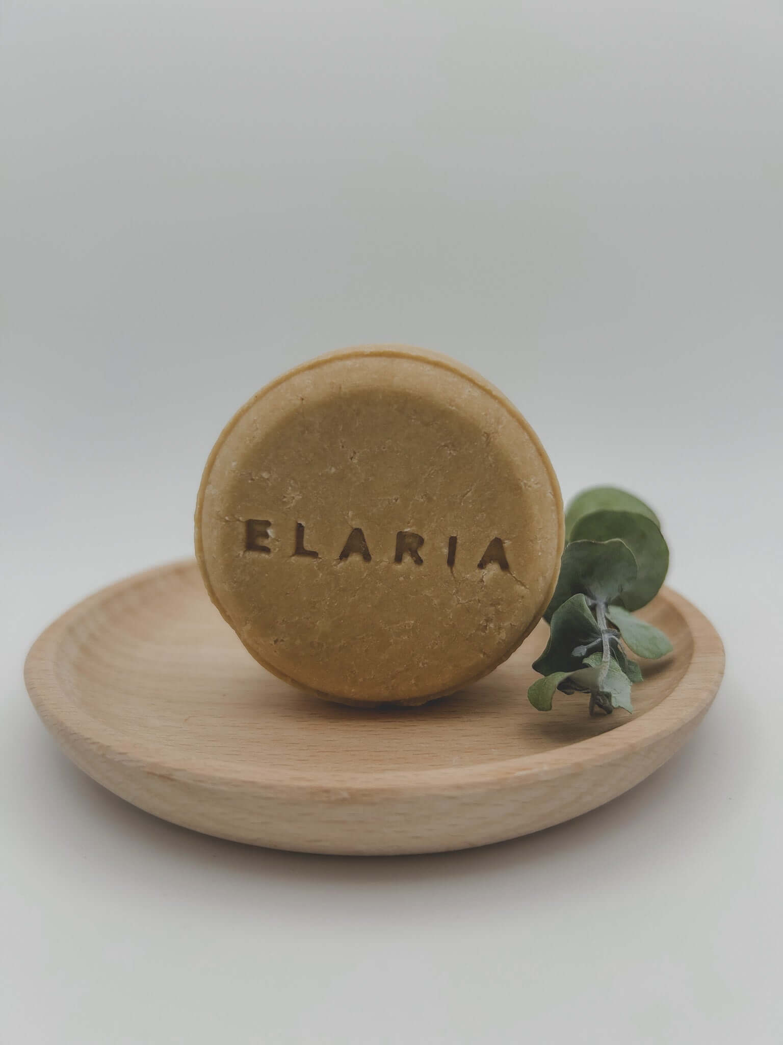 Feste Shampoo Bar für trockenes & lockiges Haar - Kakaobutter & Zedernholz | ELARIA Botanicals