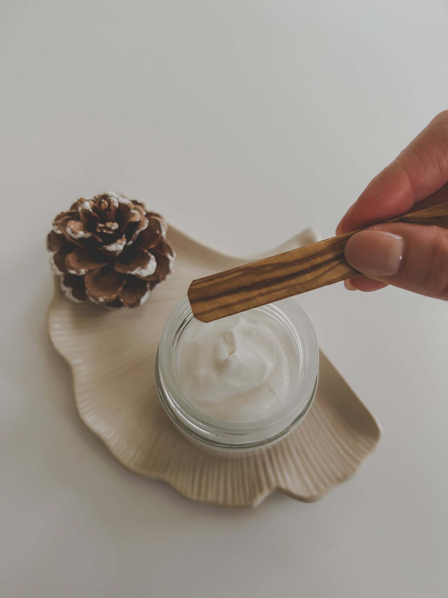 Peeling-Dusch-Mousse Lavendel | ELARIA Botanicals