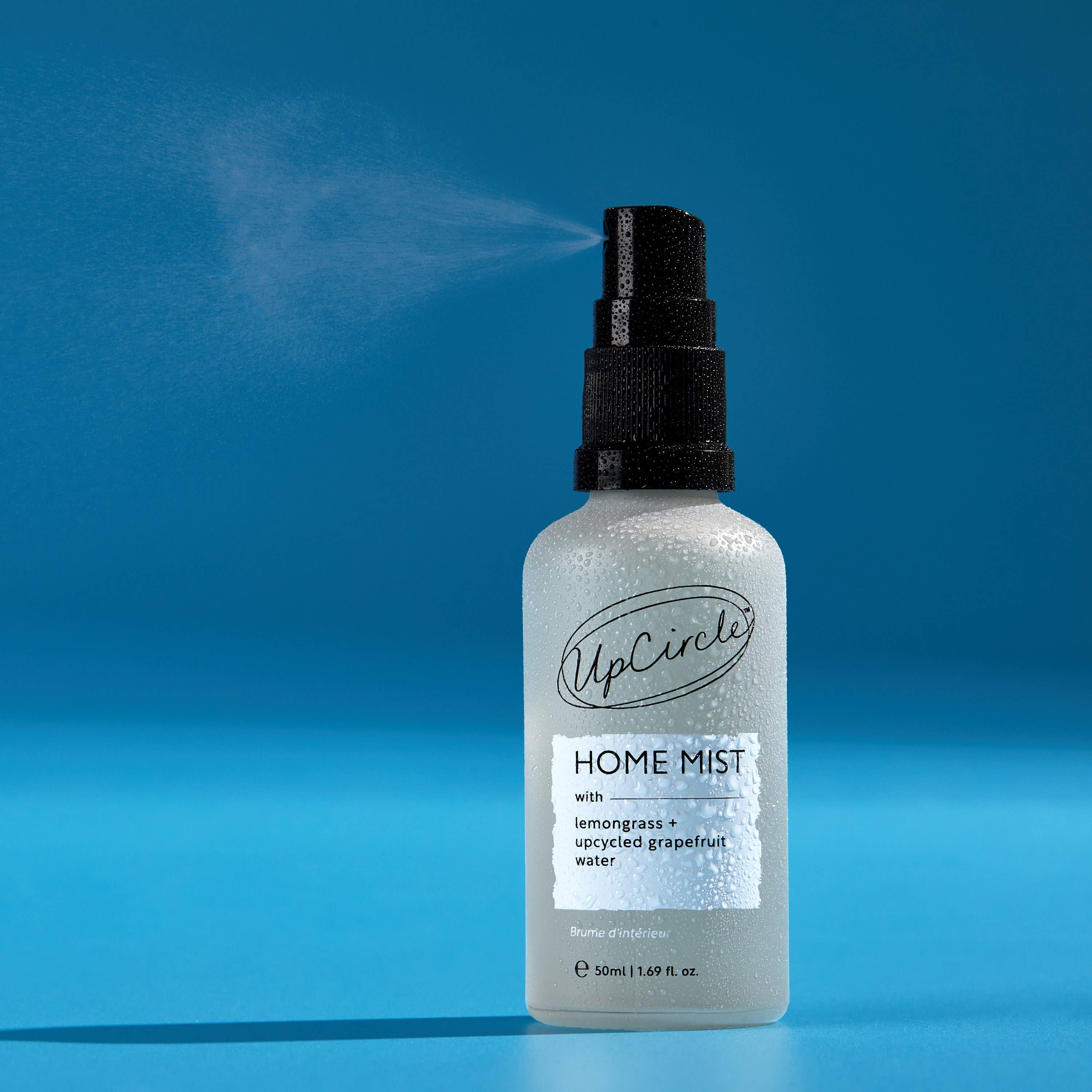 Raum Spray mit Zitronengras und recyceltem Grapefruitwasser | ELARIA Botanicals